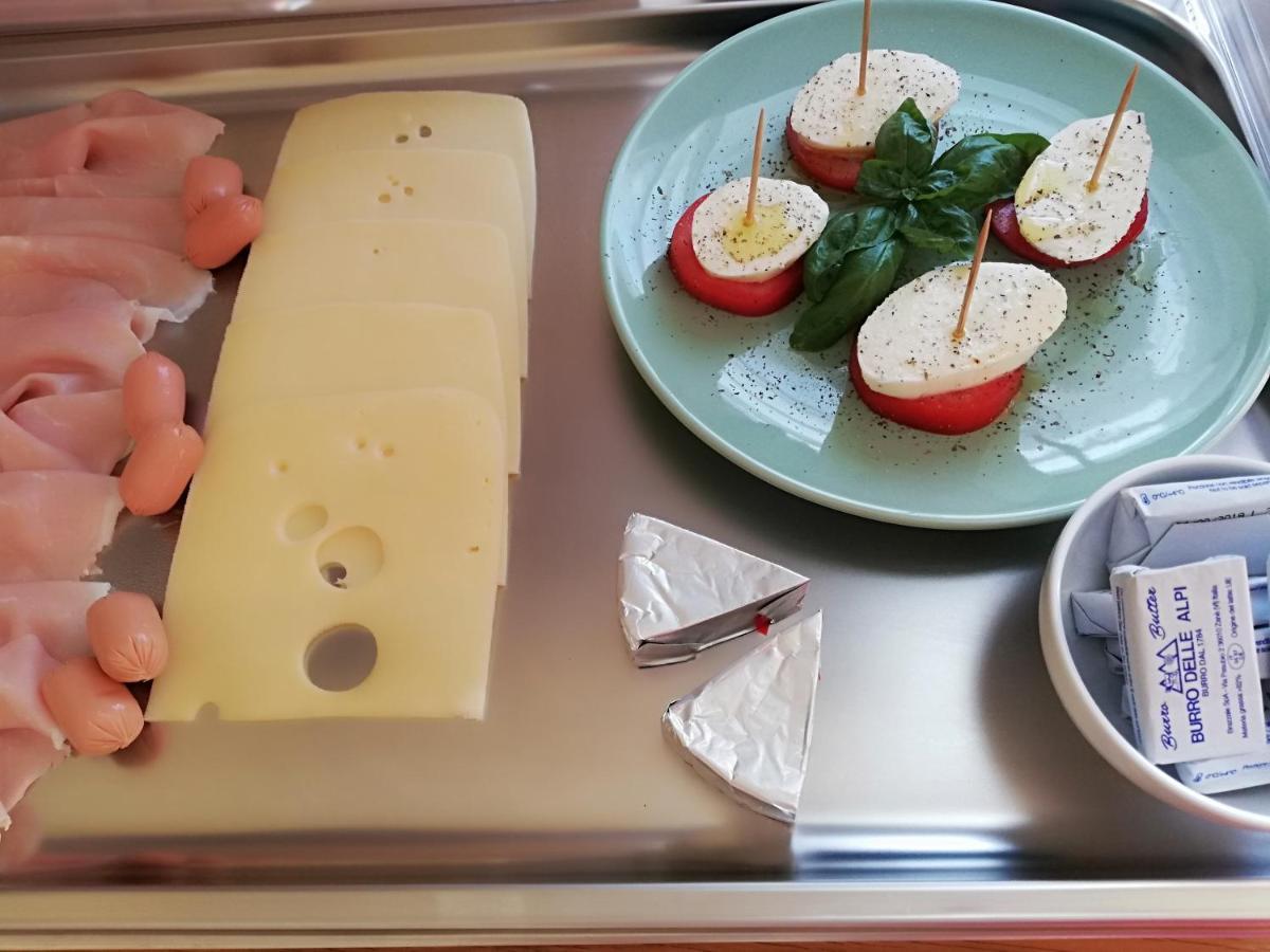ガルダ Il Melograno Bed & Breakfast エクステリア 写真